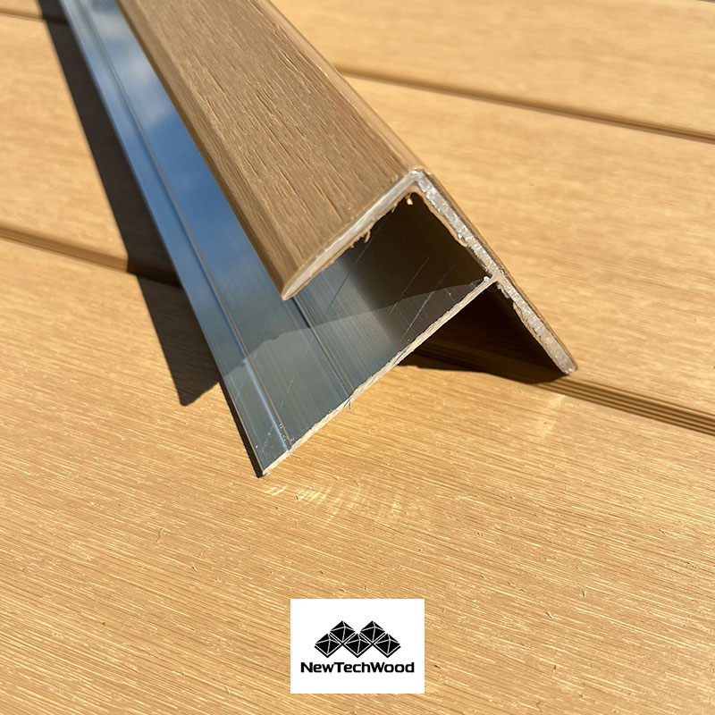 ACCESSOIRE BARDAGE BOIS COMPOSITE BROSSÉ (H54) RCE RED CEDAR – CA212 PROFILE EXTRÉMITÉ 37*94*3000