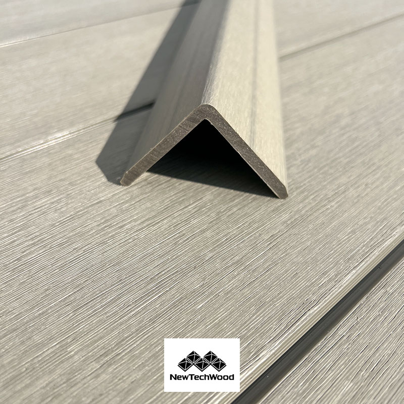 ACCESSOIRE BARDAGE BOIS COMPOSITE BROSSÉ (H54) AT ANTIQUE GREY – US154 CORNIERE ANGLE 55*55*3000