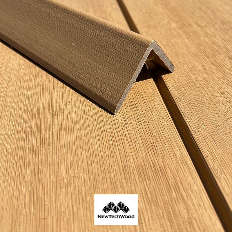 ACCESSOIRE BARDAGE BOIS COMPOSITE BROSSÉ (H54) RCE RED CEDAR – US154 CORNIERE ANGLE 55*55*3000